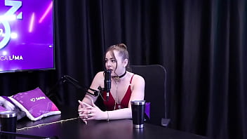 Quando os dois maiores cornos se encontram acaba nessa resenha gostosa monica lima cai de boca na evelyn completo no red