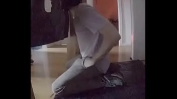 Homemade I Dared My Young Flatmate To Get On His Knees Blindfolded And I Pissed In His Mouth Through A Gloryhole He Gets Hard And Sucks Me thumbnail