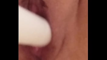 Socando tudo bem forte