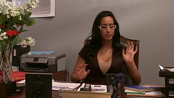 Isis love gets a foot massage before deep dicking