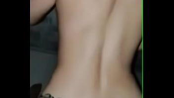 Gostosa com tatu fodendo