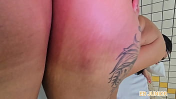 Fudi sem preservativo e gozei no cu de uma universitária completo no red e no sheer