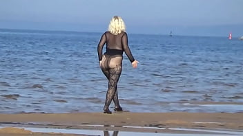 Black style flashing on the beach