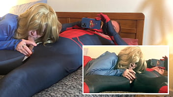 Mature dc marvel cosplay supergirl gives spiderman a blowjob