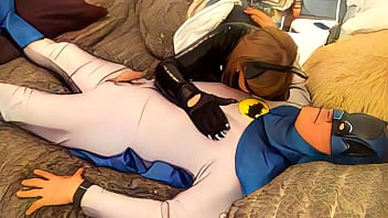 Cartoon mature batgirl pleasures batman with her mouth