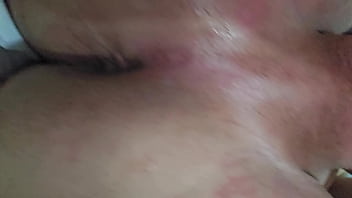 Inserção anal profunda 21cm no cuzinho