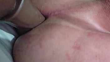 Inserção anal profunda 21cm no cuzinho