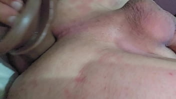 Inserção anal profunda 21cm no cuzinho