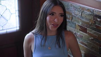 Amber summer seduces the repairman for a creamy facial