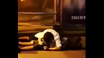 Captados Teniendo Sexo Oral En Vía Pública thumbnail