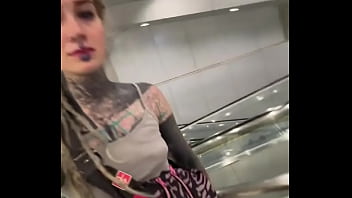 ️ do you know the airport in bangkok it’s always buzzing with energy but so well organized the moment i ste