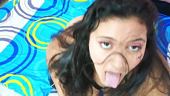 Hermanastra universitaria es follada por malcriada luego de clases