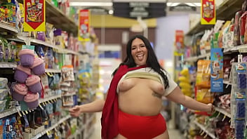 Curvy sexy women pulls out tits in grocery store