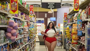 Curvy sexy women pulls out tits in grocery store