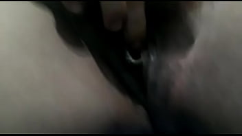 Puta masturbándose parte 3