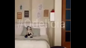 Brasileña perfecta bailando