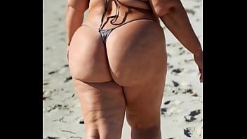 Huge Ass Thick Girls Walking Compilation 2 Ai thumbnail