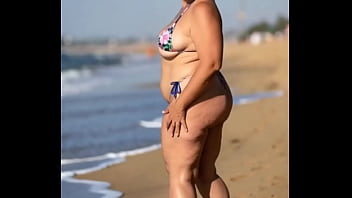 Huge ass thick girls walking compilation 2 ai