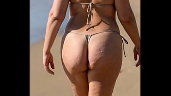 Huge ass thick girls walking compilation 2 ai