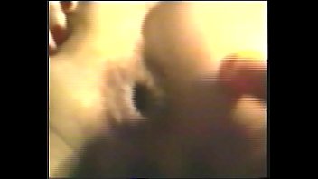 Mi mujer se masturba el culo sola