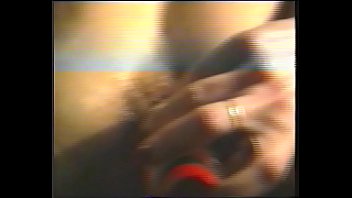 Mi mujer se masturba el culo sola