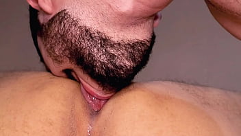 Revezando Em Meter E Chupar O Cu Do Passivo thumbnail