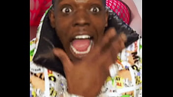 Si tu veux cette vidéo like et mets un coms