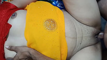 बहू ससुर के कमरे में अचानक पहुंच गई साफ हिन्दी आबाज में ससुर बहू कहानी