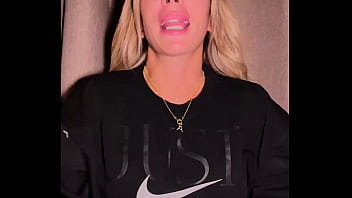 Hello la team l'épisode de noël en mode défi avec inconnu le stagière de