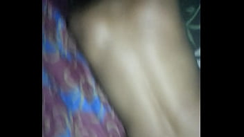 Comendo branquinha morena