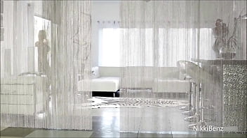 Big boobs pawg nikki benz dances as she rubs her tits & pussy