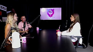 Faz dominação teve um fetiche do homem se vestir de mulher a diferença dos relacionamentos e a sua mentoria pati ferraz watch sheer red