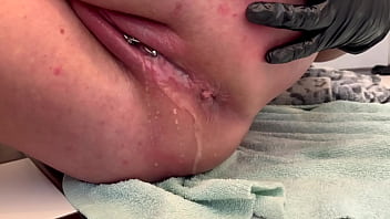 Anal 3 finger masturbate and asshole working and pee on the end