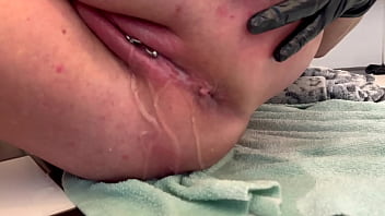 Anal 3 finger masturbate and asshole working and pee on the end