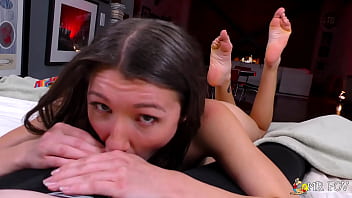 Slutty maya woulfe teases her roomie into a steamy hookup