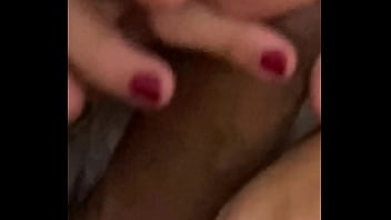 Loirinha espetacular chupando pra caralho