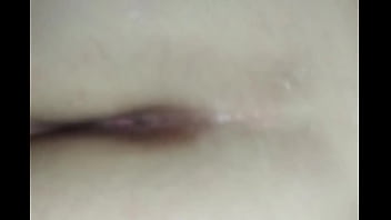 Duvido vc não gozar com essa safada gemendo e falando putaria enquanto leva no cu