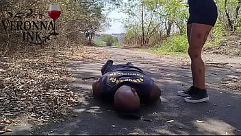 Sessão de face sitting pesado no segurança uniformizado 2