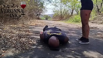 Sessão de face sitting pesado no segurança uniformizado 2