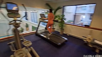 Ero in palestra ed un ragazzo si è avvicinato non è stevemorireali was in the gym and a boy approached