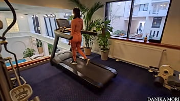 Ero in palestra ed un ragazzo si è avvicinato non è stevemorireali was in the gym and a boy approached