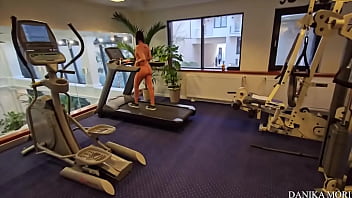 Ero in palestra ed un ragazzo si è avvicinato non è stevemorireali was in the gym and a boy approached