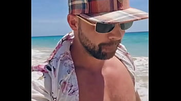 Last stroll on the beach and now time to go home i'm looking to get some colabs booked in over the strai