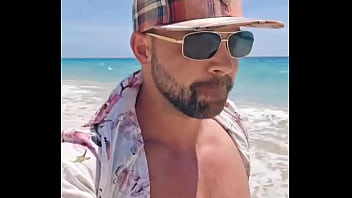 Last stroll on the beach and now time to go home i'm looking to get some colabs booked in over the strai