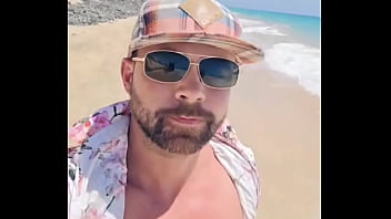 Last stroll on the beach and now time to go home i'm looking to get some colabs booked in over the strai