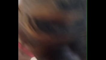 Ruiva fode sua bunda grande em casa e depois foi pro swing sentar e chupar outras picas e levar gozada na buceta