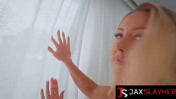 Milf sadie summers fulfills her threesome sex desire