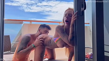 Primeiro spoiler dessa cena feita a bordo de um cruzeiro fodemos na varanda da cabine kevlynspofc