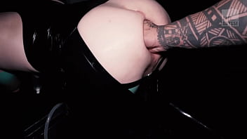 Amateur Gay Receives Handfisting thumbnail