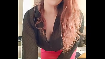 Bon mardi mes loulous au fait j'ai un nouveau sextoy que j'ai pas encore